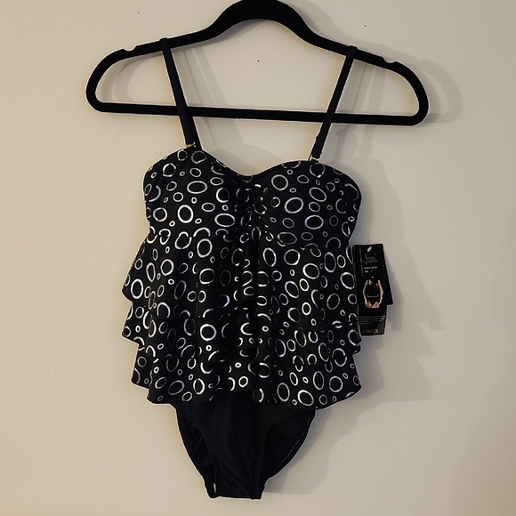 Shore Shapes Swimsuit w/Free Marc Jacobs Tote Bag & Neutrogena Sunscreen Bundle